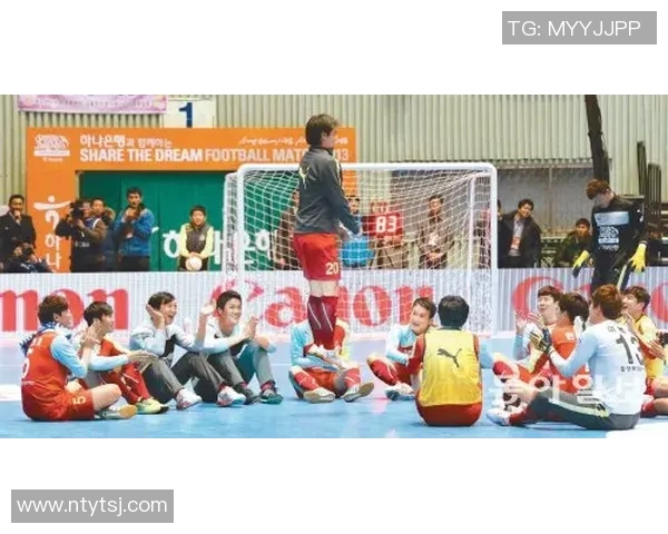 与足球明星合照的女性性格分析与社交魅力探秘 与足球明星合照的女性性格分析与社交魅力探秘