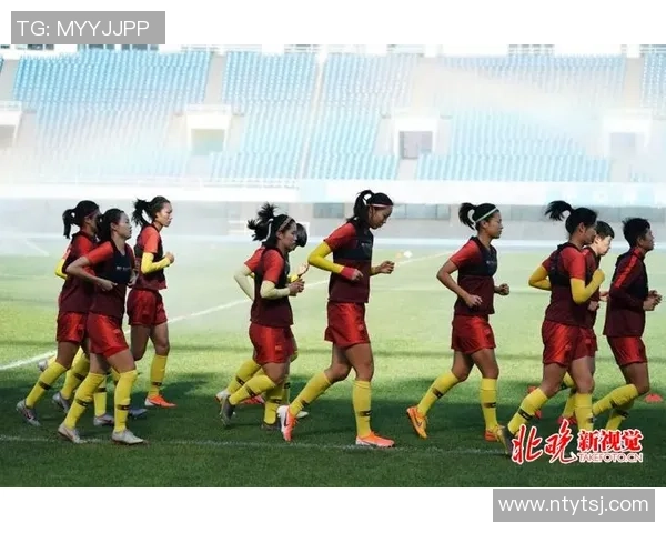 足球巧克力球星的甜蜜梦想：从绿茵场到巧克力世界的传奇之旅