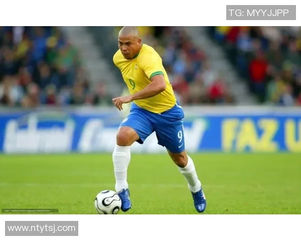 90年代足球传奇马罗的巅峰岁月与辉煌足坛生涯回顾