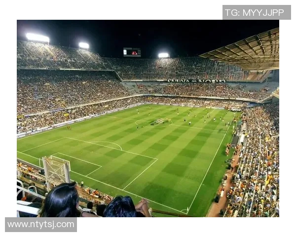 女人眼中的绿茵男神 从球场英姿到魅力人格的双重解读